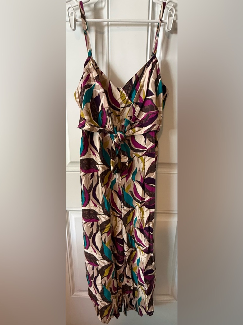 Vibrant Leaf-Print Sleeveless Capri Jumpsuit in Cream, Teal & Plum